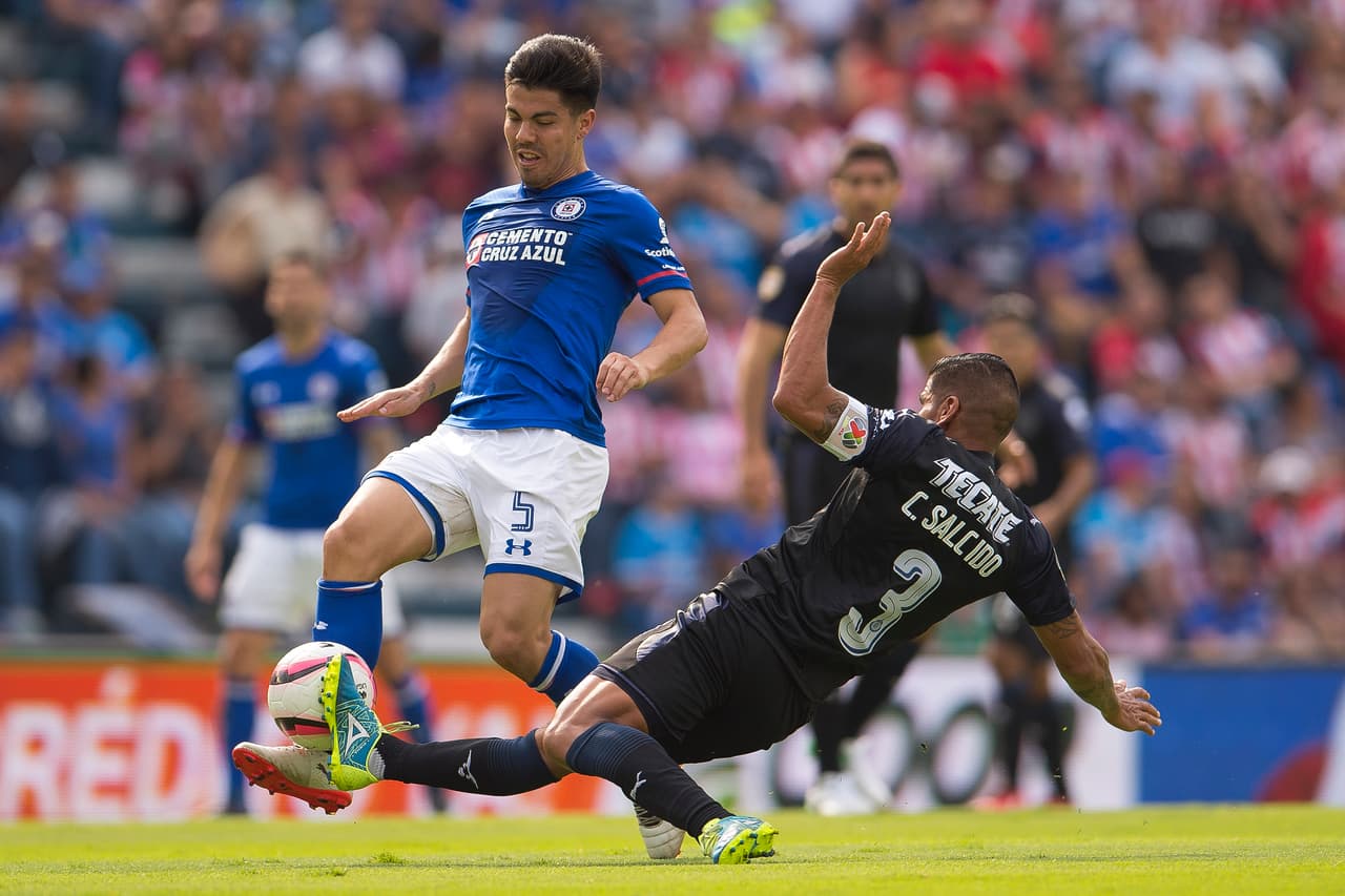 Ya en el segundo tiempo, Guadalajara comenzó a presionar con mayor intensidad.