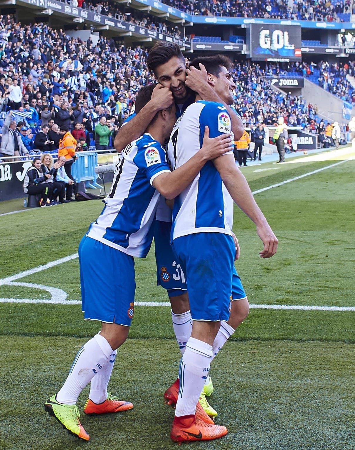 El tercer y último gol del partido llegó gracias a Gerard Moreno (Espanyol) al minuto 91. Noveno gol del español en 24 partidos, siendo el goleador del equipo catalán.