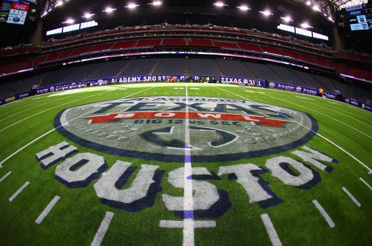 Oklahoma State 21-24 Texas A&M, se jugó el 27 de diciembre en el NRG Stadium, Houston, Tx.