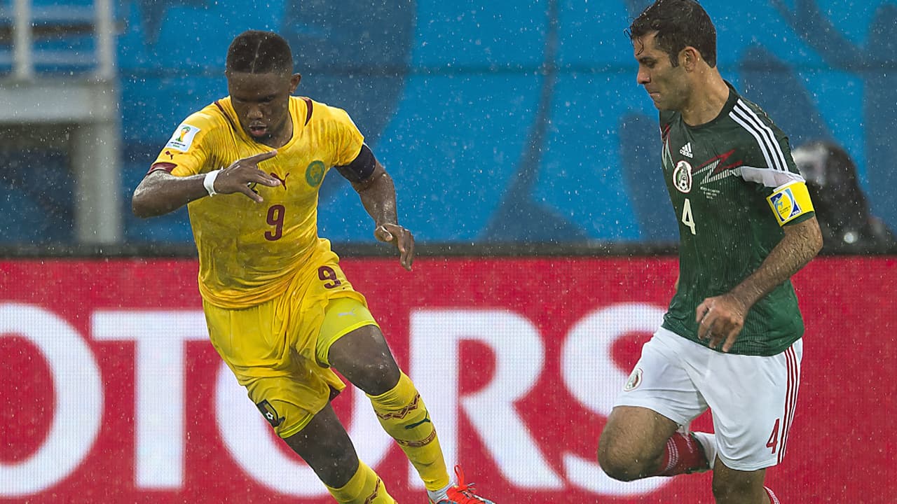 Eto'o: "El mexicano no juega en España porque le pagan muy bien"