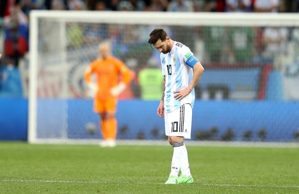 Messi no pudo hacer nada para evitar la derrota albiceleste.