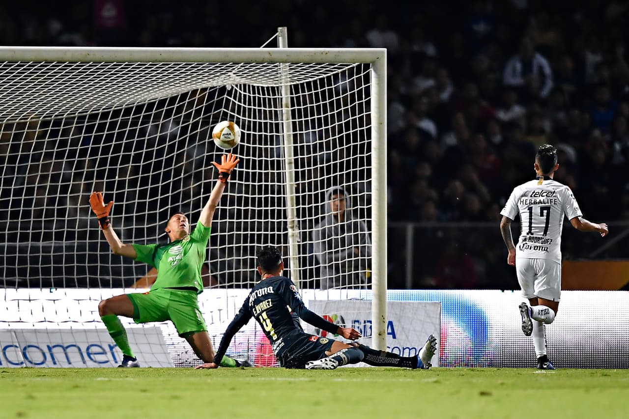 <b>Martín Rodríguez: 10.</b> El mediocampista de Pumas fue el autor del empate gracias a su calma y calidad para definir.