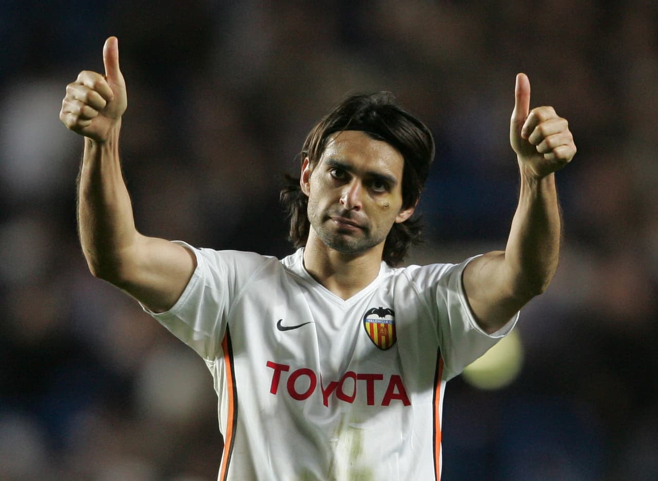 <b>5. </b>El 'Ratón' 
<b>Roberto Ayala </b>finalizaba contrato con el Valencia y antes de que eso sucediera el Villarreal lo fichó.