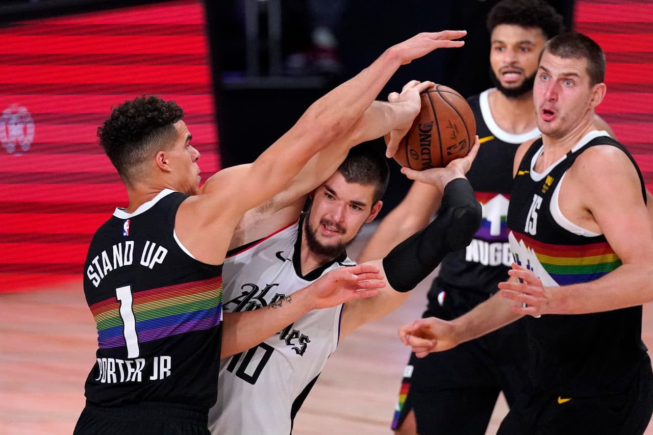 Los Angeles Clippers conisguen imponerse a los Denver Nuggets con un marcador de 113-107 y retoman la ventaja en las semifinales.