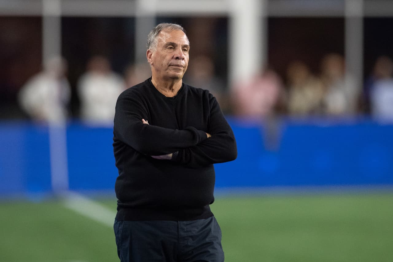 El entrenador Bruce Arena anunció cambios en el primer equipo de New England Revolution.