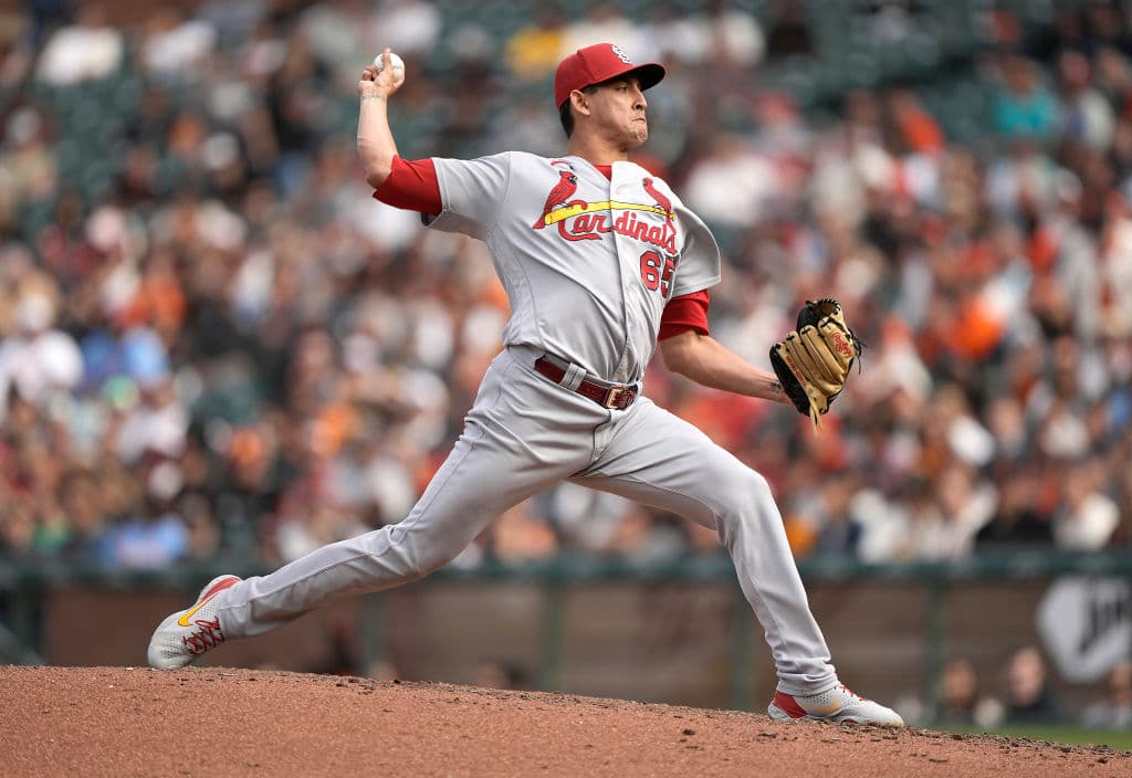 Giovanny Gallegos carga su tercera derrota en Grandes Ligas