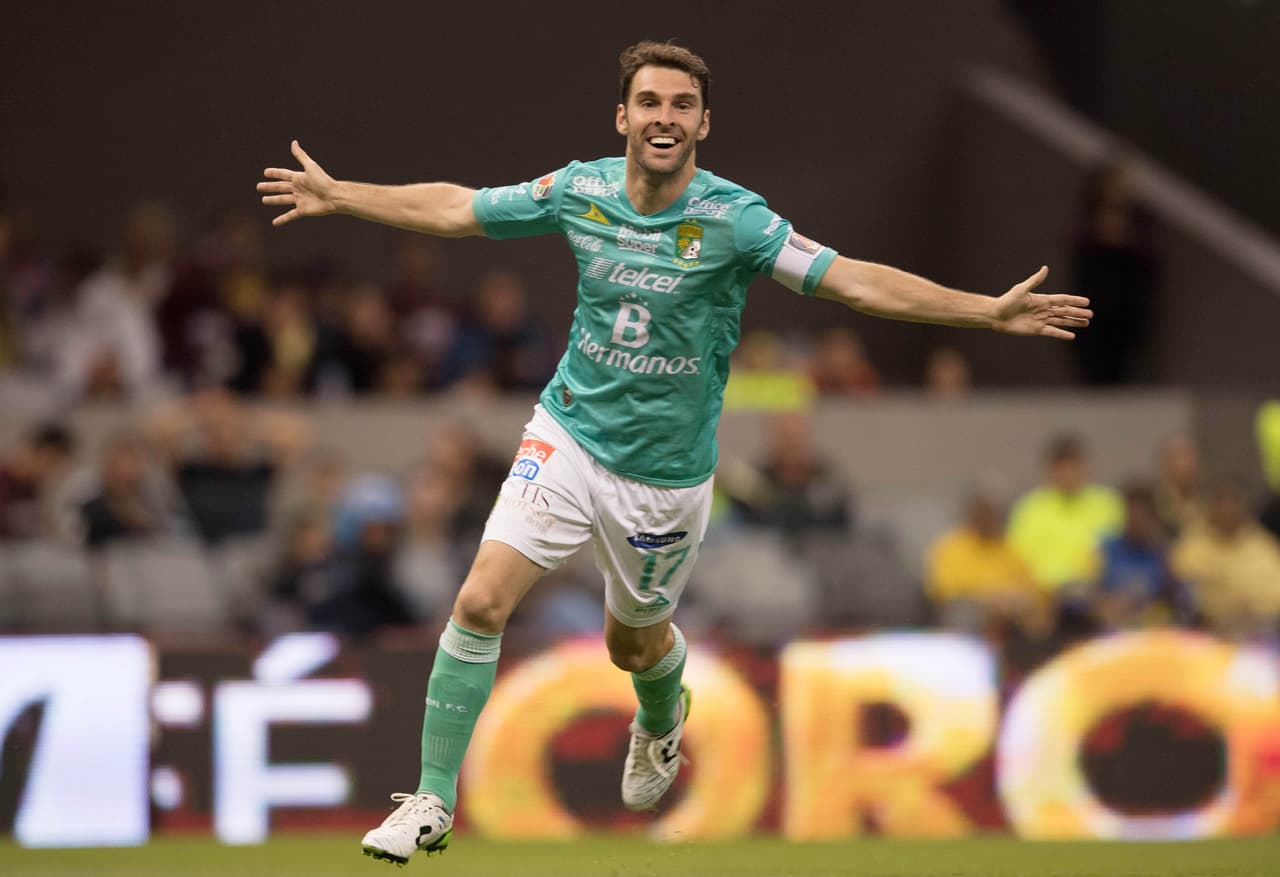 Mauro Boselli coronó la tarde con dos estupendos tantos, ya tiene cuatro. El club de Guanajuato sumó dos victorias consecutivas y pese a un paso inestable en el campeonato está a tiro de piedra de la zona de Liguilla.