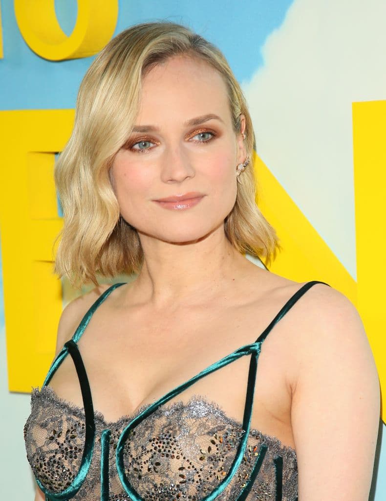 Durante siete generaciones, la familia Gates, siguiendo las pistas que dejaron los 'Padres Fundadores' de Estados Unidos, recorrieron el país en busca del tesoro. Cuando, por fin, Ben descubre la pista definitiva: un mapa oculto en el reverso de la Declaración de Independencia, la noticia llega a oídos de su rival Ian Howe.
<br>