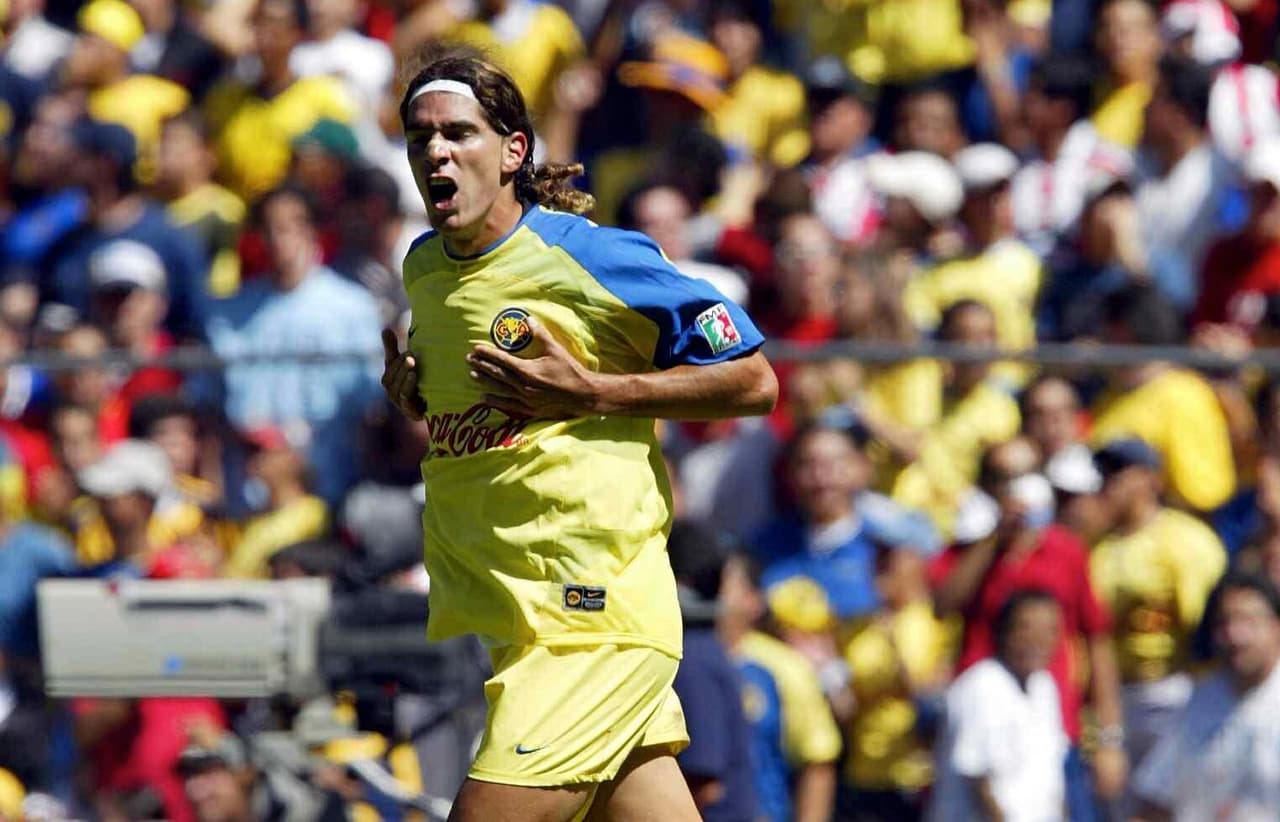 'El Loco' estuvo en el América en 2003 en condición de cesión, luego de un breve paso por el Nacional de Uruguay.
