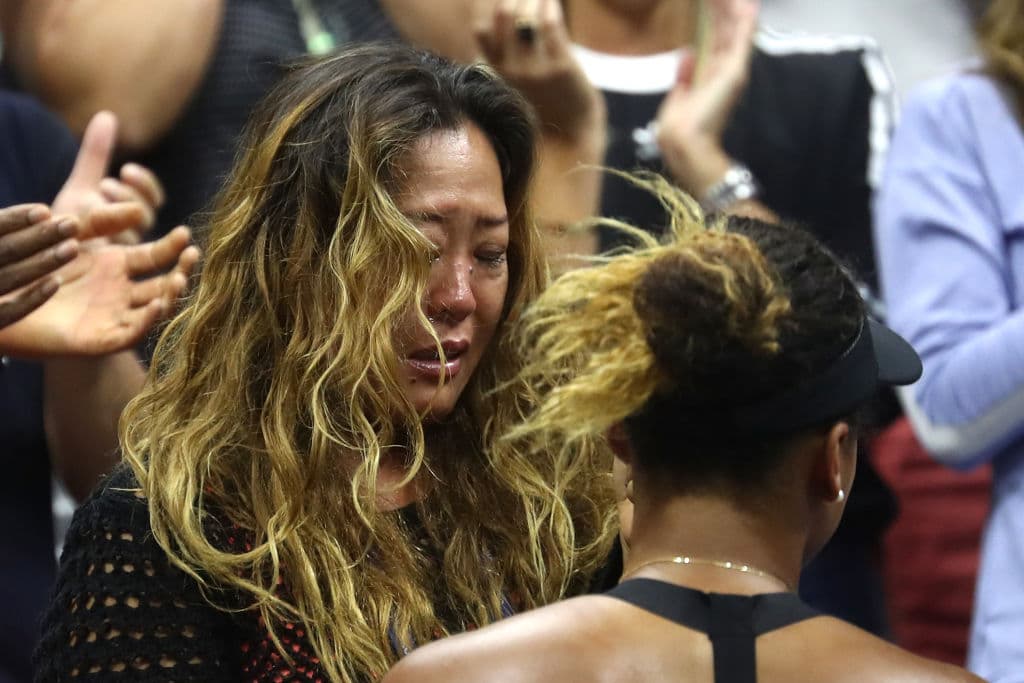 Tamaki Osaka recibió entre lágrimas a su hija Naomi, ganadora del US Open de tenis.