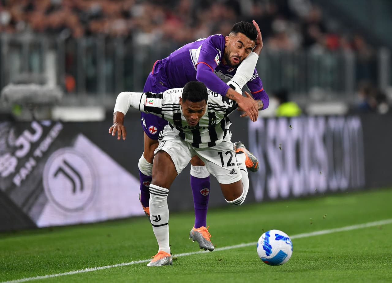 Juventus ganó 3-0 en el global a la Fiorentina para avanzar a la Final de la Coppa Italia donde jugará el Clásico ante Inter de Milán; goles de Bernardeschi y Danilo ante La Viola.