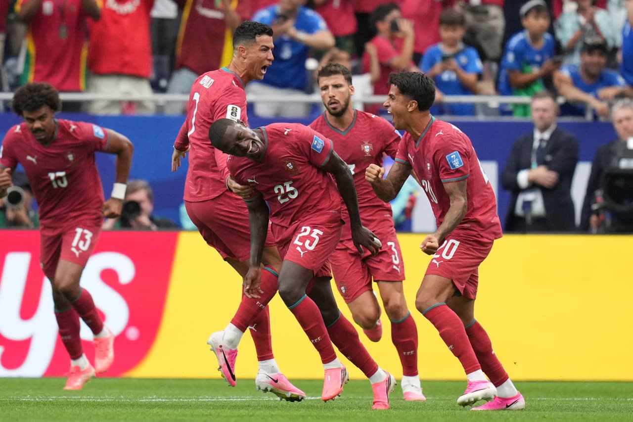 Las mejores imágenes del partido de Portugal contra Uzbekistán en la Copa Mundial