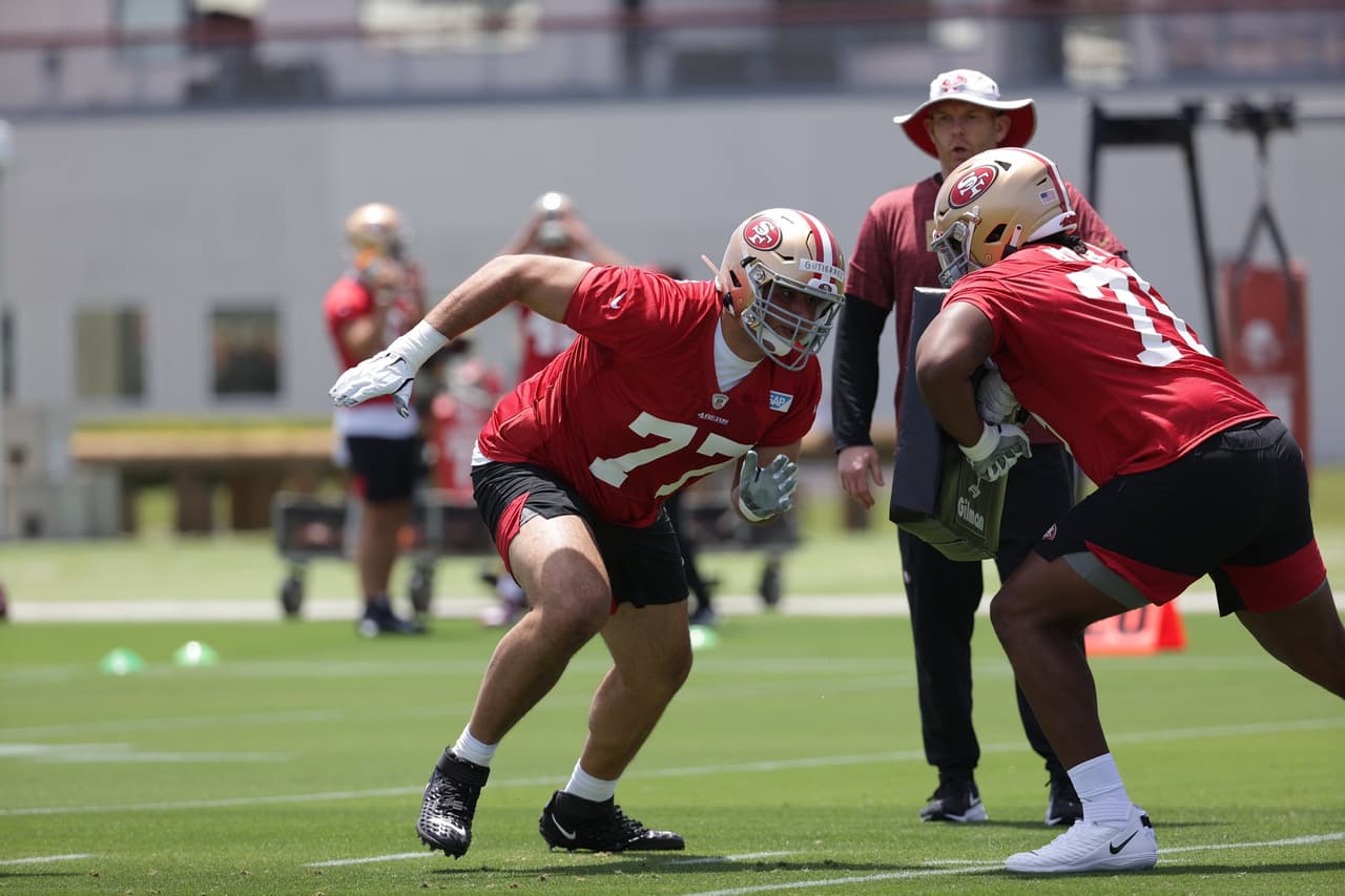 Coach de 49ers sobre Alfredo Gutiérrez: "Parece pertenecer al equipo"