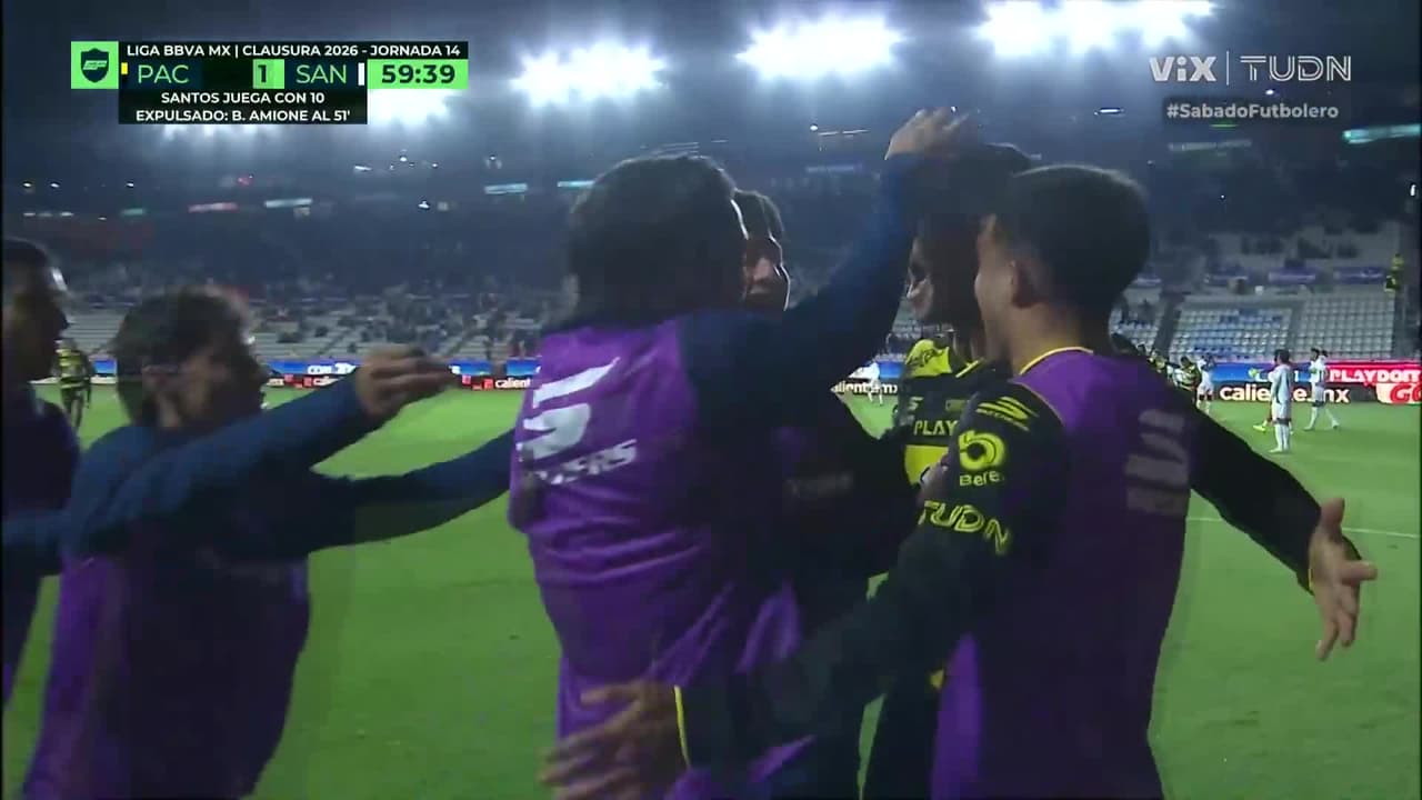 ¡Hat trick del 'Pocho' Guzmán! Pachuca se perfila al triunfo en casa