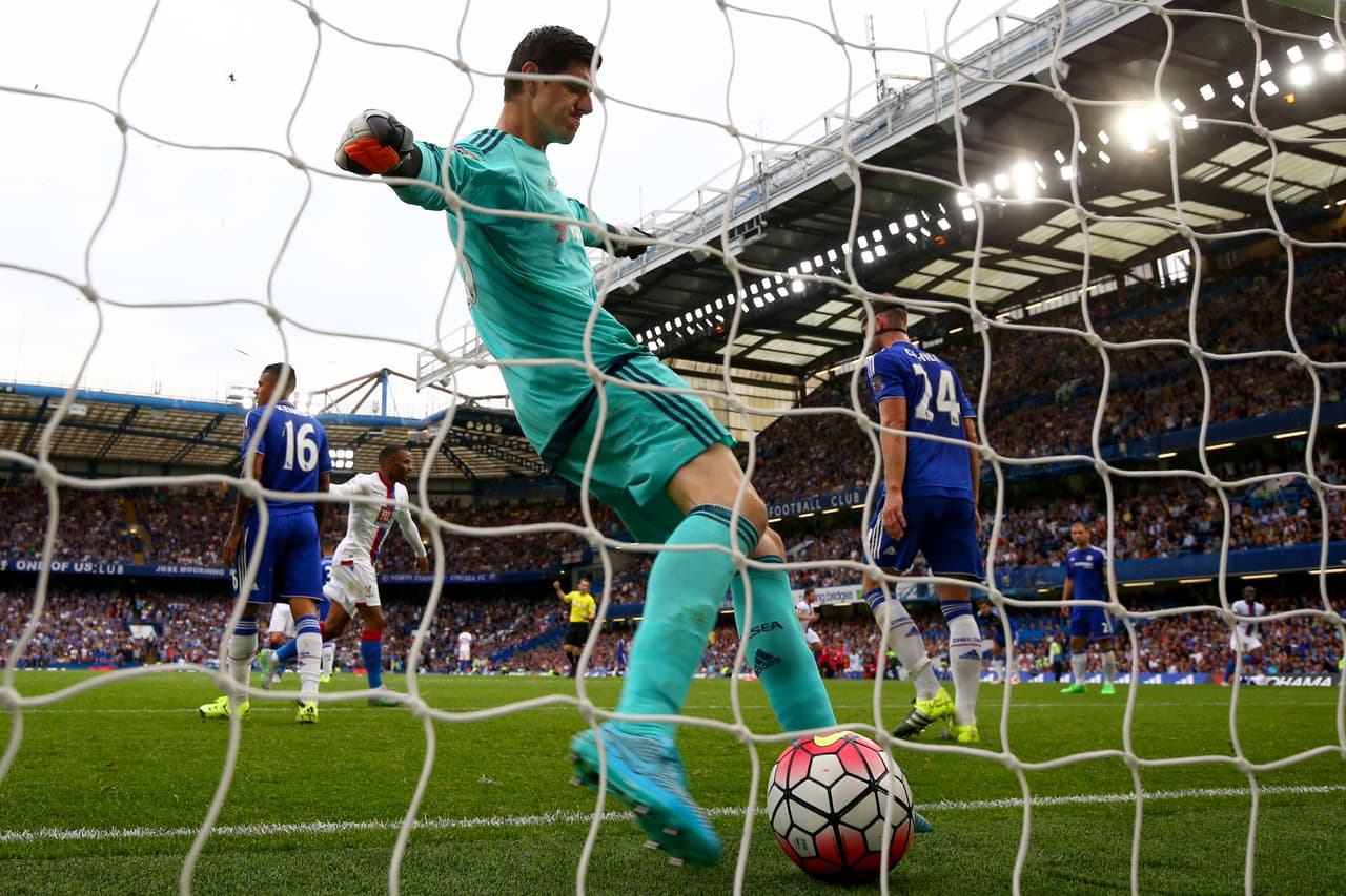 Thibaut Courtois se lesionó durante un entrenamiento con el Chelsea.