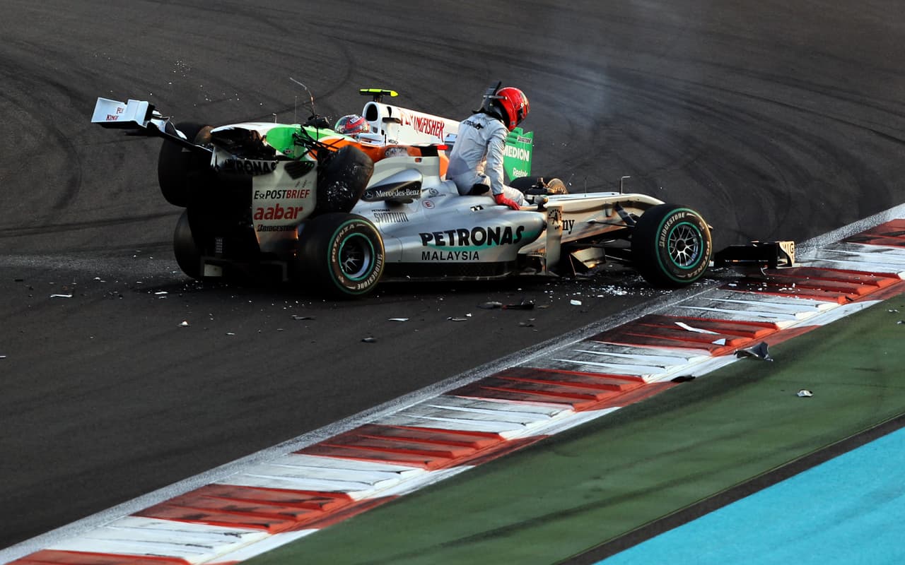 La temporada acabó para Schumacher con un retiro en Abu Dhabi. En la priemra vuelta, chocó con Vitantonio Liuzzi. Terminó en el puesto 9 de la general con 72 puntos, la mitad de los que logró Rosberg ese año.