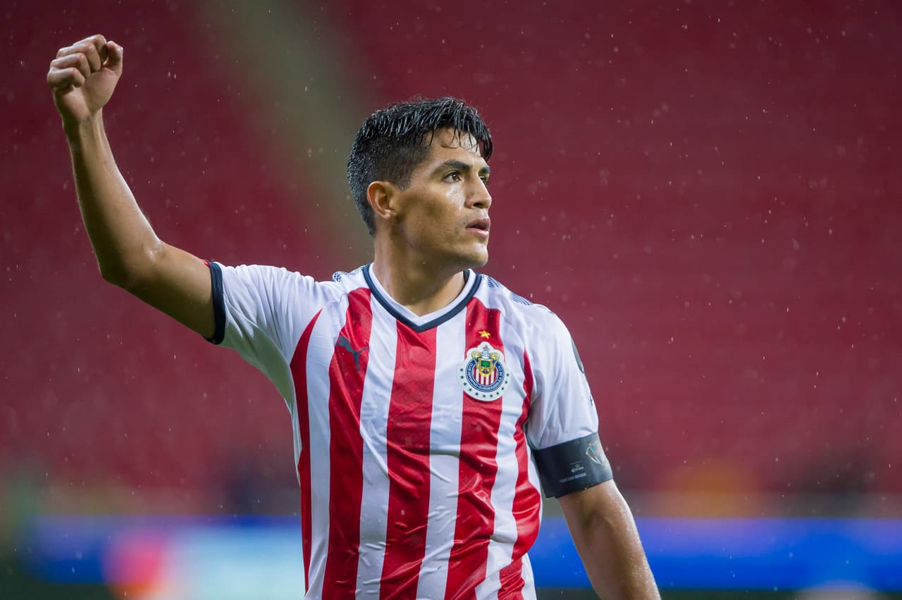 Chivas, campeón de la Copa y la Liga, vive una mala racha en el fútbol mexicano.