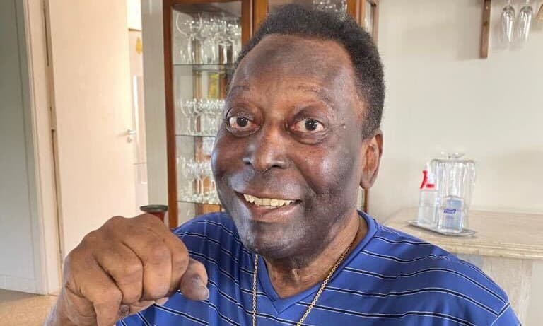 Pelé presumió en redes sociales su estado de salud