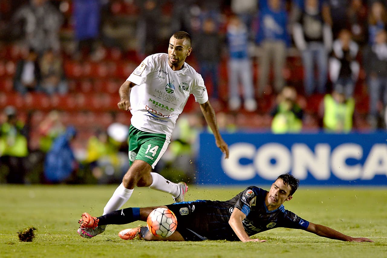 Otro departamento en el cual brilla el América es el de faltas. El equipo de Ambriz es el tercer cuadro que más infracciones comete por partido en lo que va de las once fechas, sólo superado por Querétaro y Dorados.