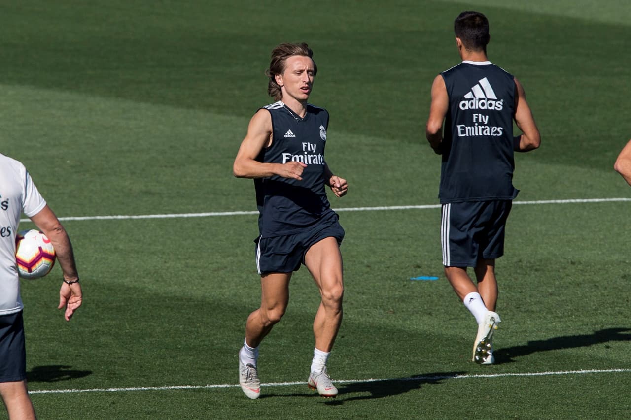 Modric, que rubricó un año muy bueno ganando el premio al Jugador del Año de la UEFA, el Balón de Oro del Mundial de Rusia 2018 y ahora el The Best, volvió a ejercitarse.