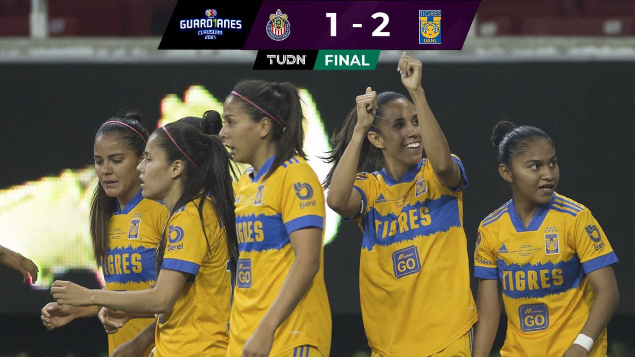 Tigres se hace justicia y vence a Chivas pese a error arbitral