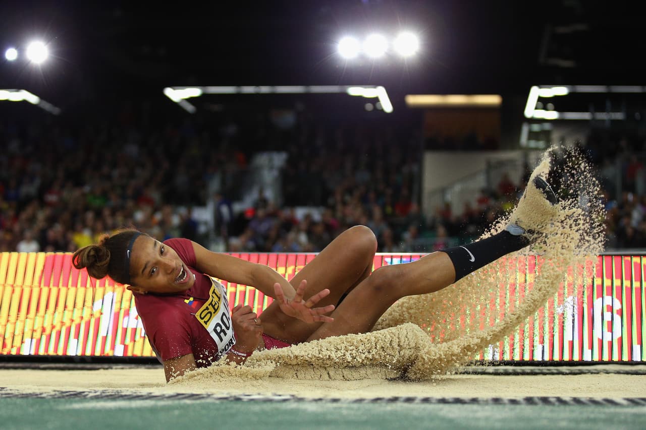 La venezolana Yulimar Rojas obtuvo plata en Río 2016, pero fue en 2017 donde estalló como la mejor del salto triple mundial y se confirmó como una reina mundial del atletismo con su belleza y talento.