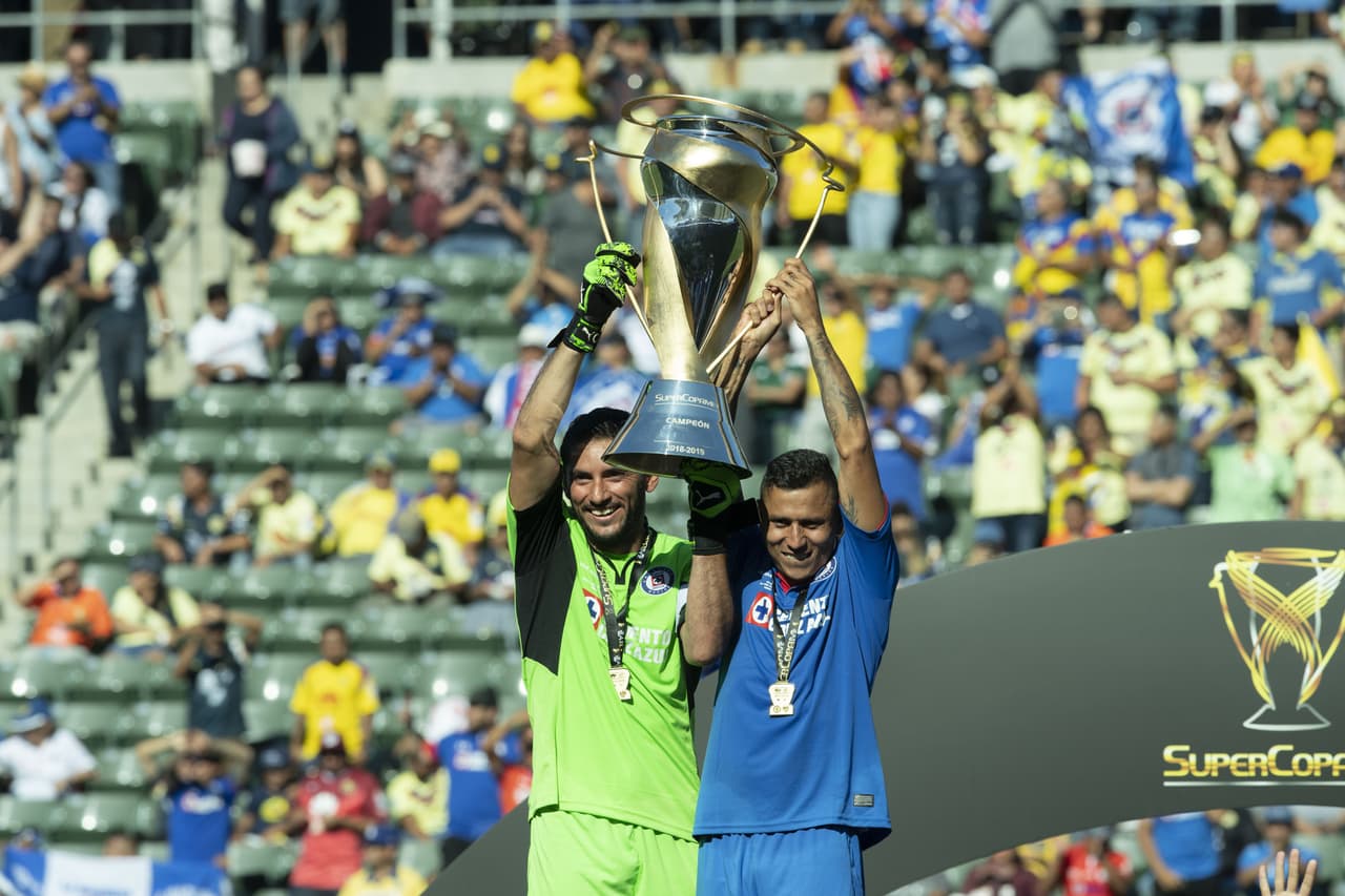 Cruz Azul ha ganado 2 títulos de Copa MX, pero aún le rehuye la Liga MX.