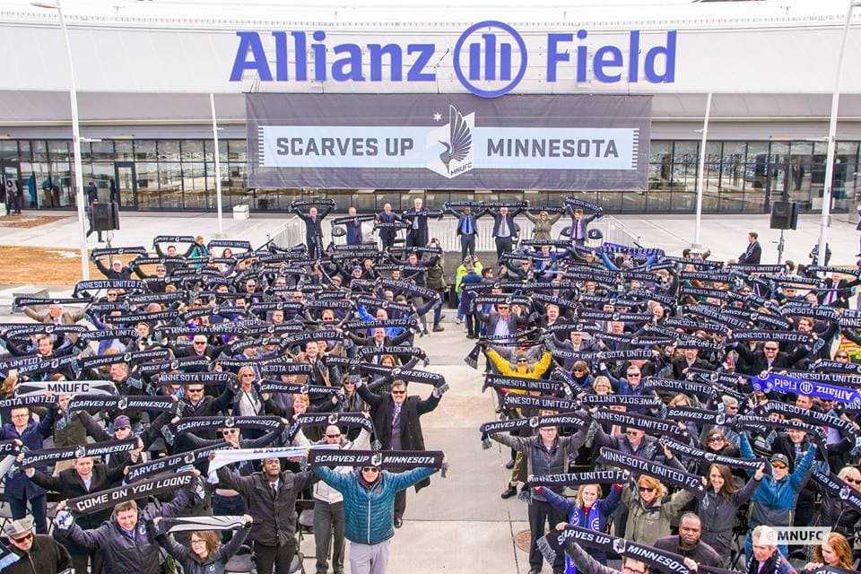 '¡Bufandas arriba!' para Minnesota United.
