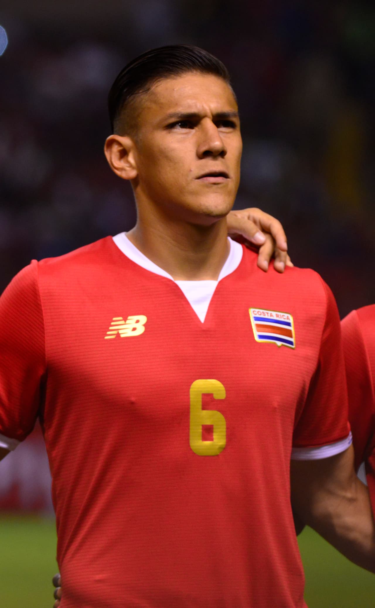 Óscar Duarte. Posición: Defensa. Edad: 26 años. Club: Espanyol (La Liga). Veces Seleccionado: 19. Descripción: Debutó con el Saprissa en el 2009 y cuatro años después tuvo su primera aventura europea en el Brujas de Bélgica. Nacido en Nicaragua tiene cuatro goles con la selección nacional.