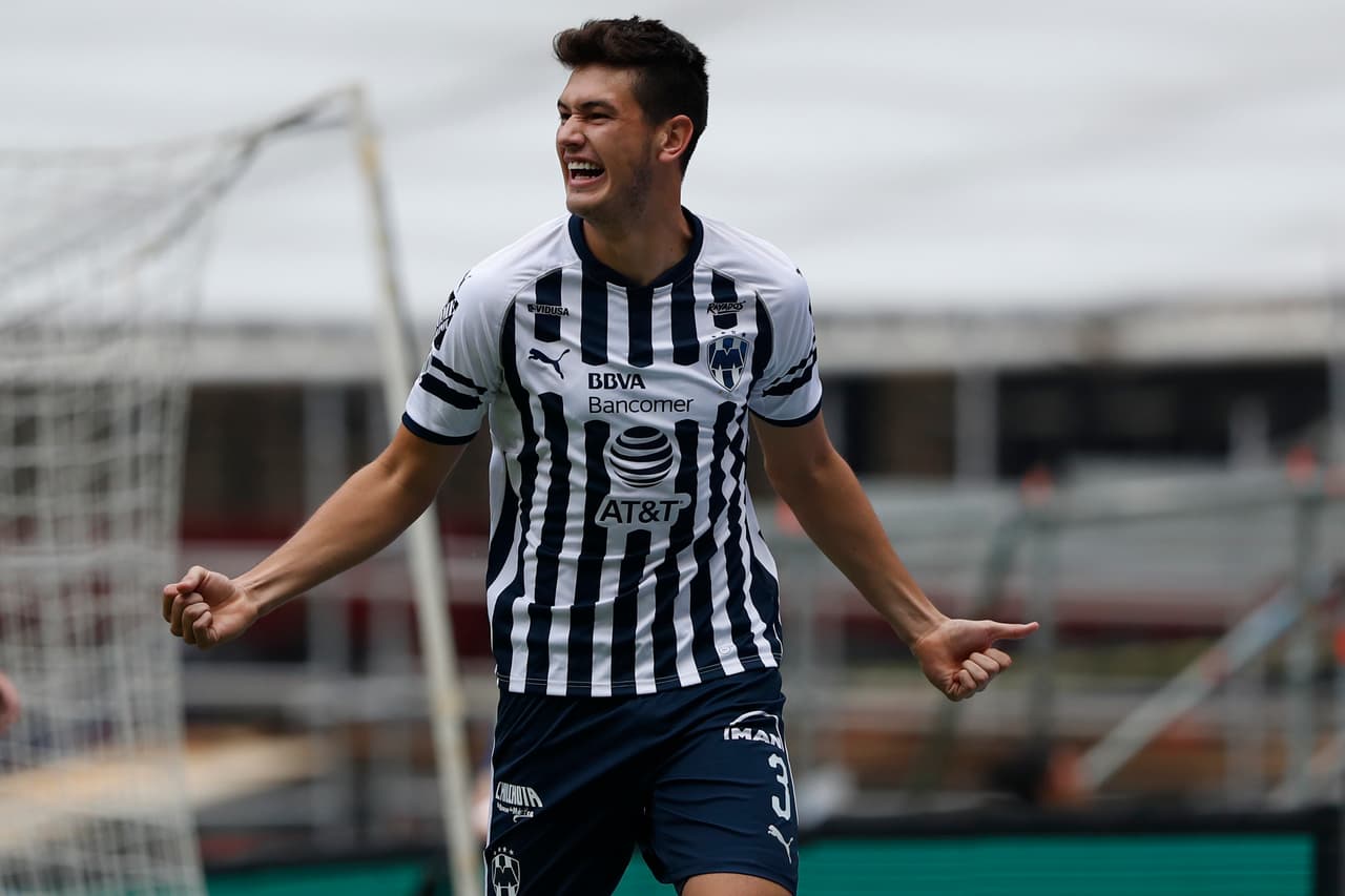 Aunado a que ya se confirmó como primer fichaje a Mier, el nombre de César Montes también suena para llegar al Guadalajara. El central de
<b> </b>Rayados sabe que interesa a Chivas y a él también le ilusiona.