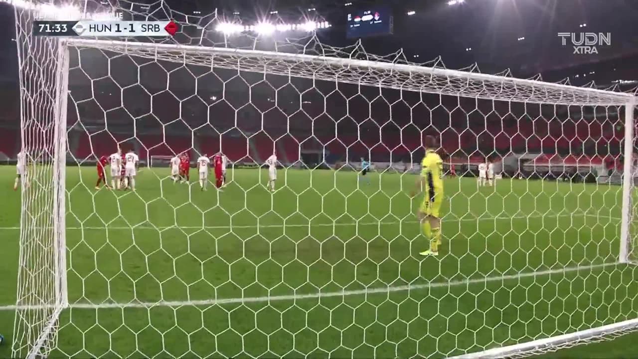 ¡TIRO ATAJADO! disparo por Marko Grujic.