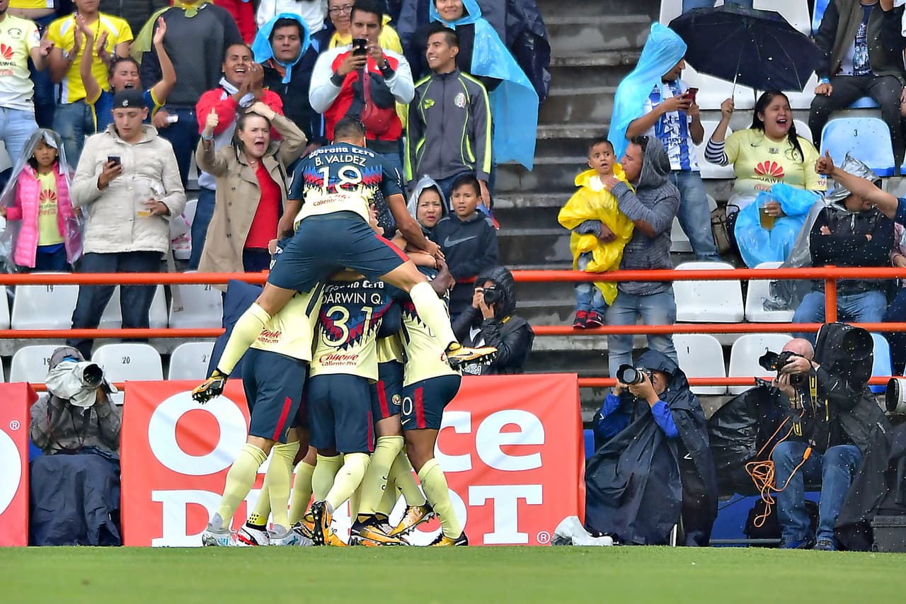 El Club América sorprendió a Pachuca en su casa con un triunfo por 2-0.
