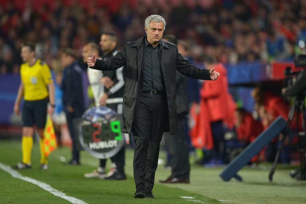 Nuevamente ganó su grupo, pero fue eliminado por el Sevilla, sorpresivamente, en octavos de final.