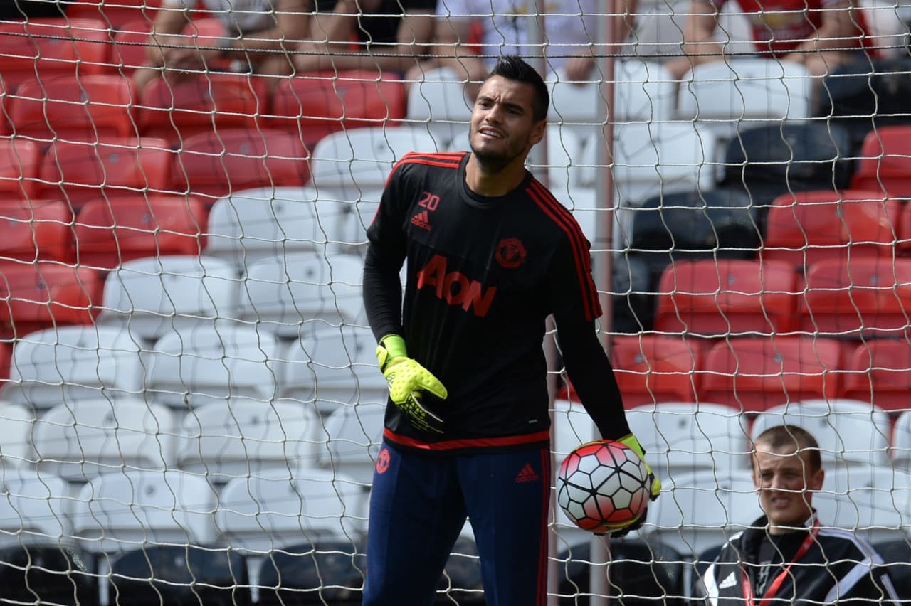 Llegó en la temporada 2015/2016 desde la Sampdoria, después de ser figura de la selección de Argentina, tanto en el Mundial 2014 como en la Copa América 2015.