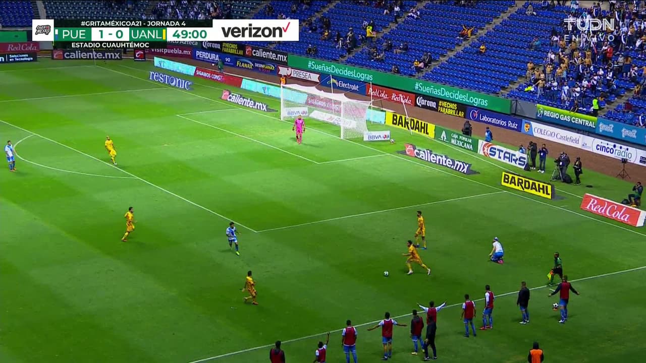 ¡TIRO ATAJADO! disparo por Daniel Álvarez.