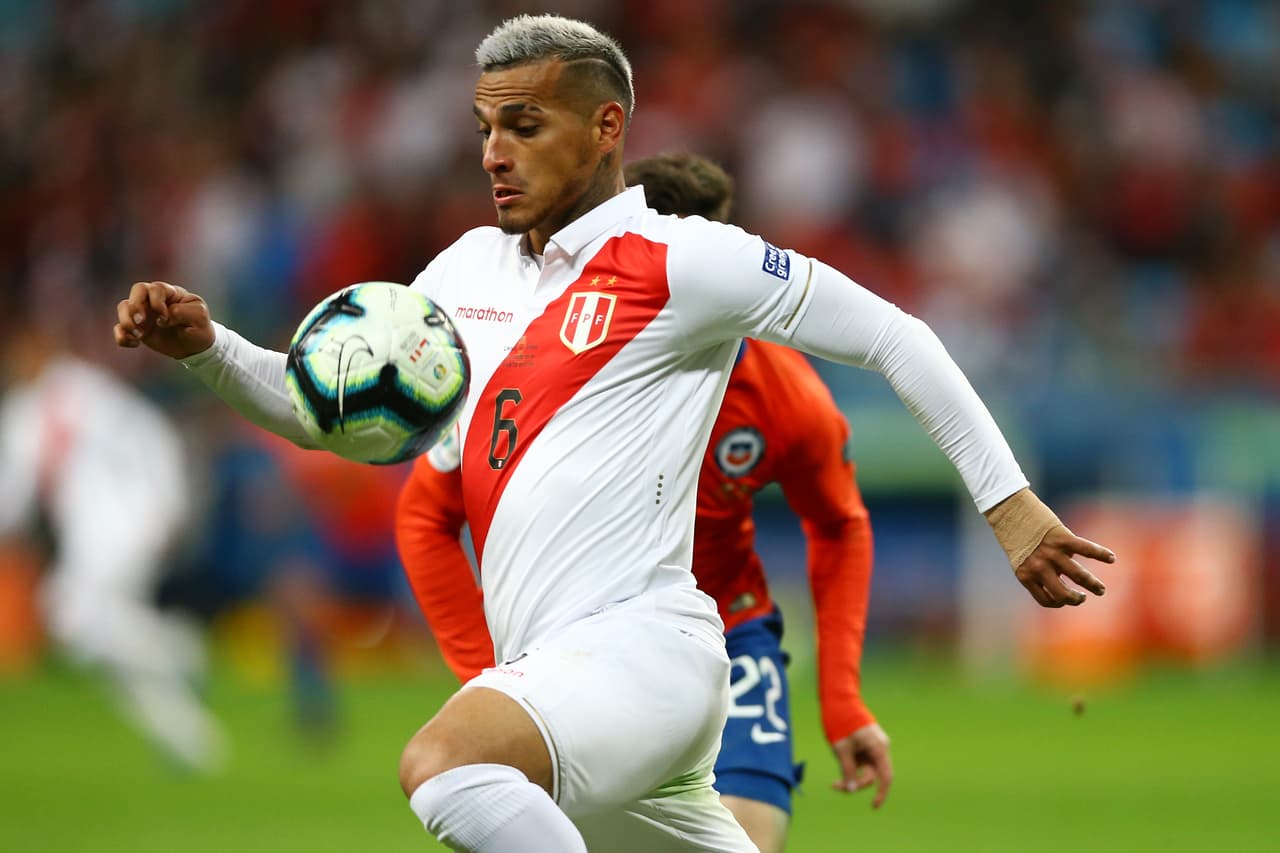 Defensa: Miguel Trauco (Perú)