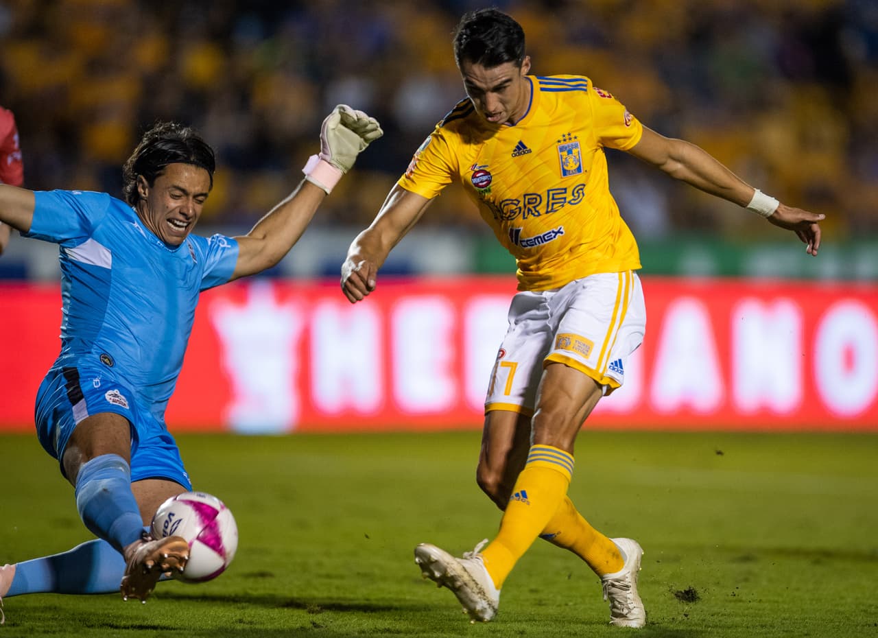 En el segundo tiempo ambos equipos buscaron el triunfo pero la paridad fue justa.