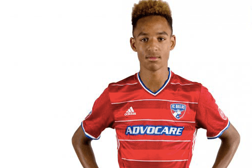 Bryan Reynolds (15) es el más joven en el equipo con promedio más bajo de MLS, el FC Dallas