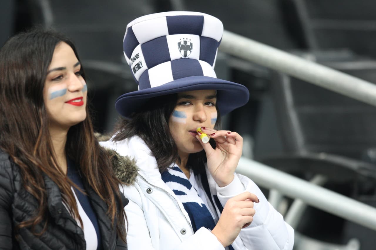 Este es el ambiente que hubo momentos antes del silbatazo inicial en el choque de Liguilla entre Monterrey y Santos Laguna.