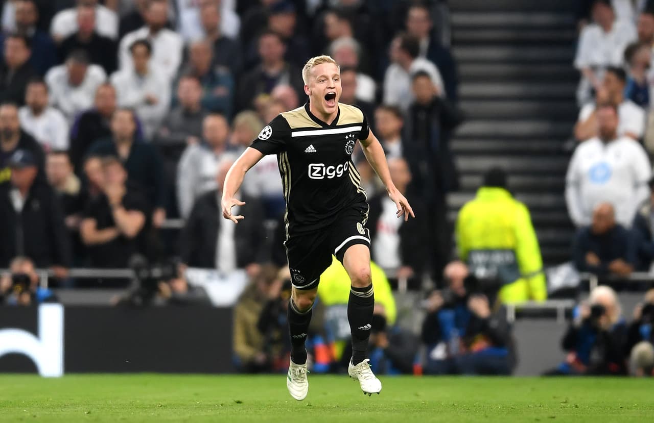 Ajax derrotó 1-0 al Tottenham Hotspur en el Tottenham Hotspur Stadium en el juego de ida de las Semifinales de Champions League, en un resultado muy valioso.