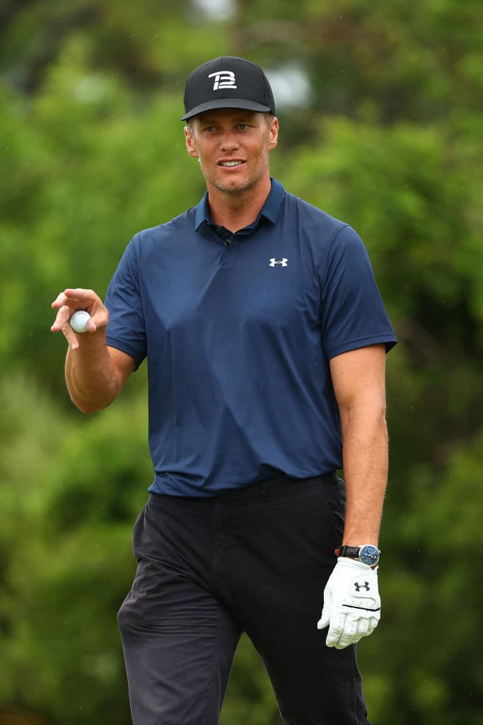 Brady se asoció con Public School y el ex diseñador de DKNY, Dao-Yi Chow, así como con Jens Grede, quien ayudó a Kim Kardashian-West a construir su imperio Skims.