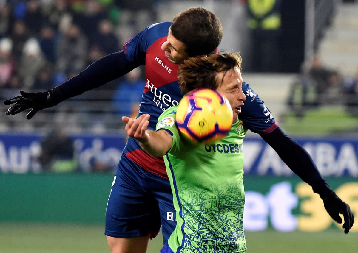 Durante el partido se marcó el regreso del mexicano Andrés Guardado, quien ingresó al minuto 58.