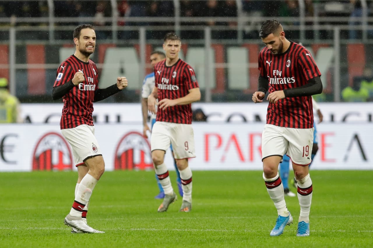 Con goles de Hirving Lozano al 24 y Giacomo Bonaventura al 29, el Milan y Napoli dividen puntos.