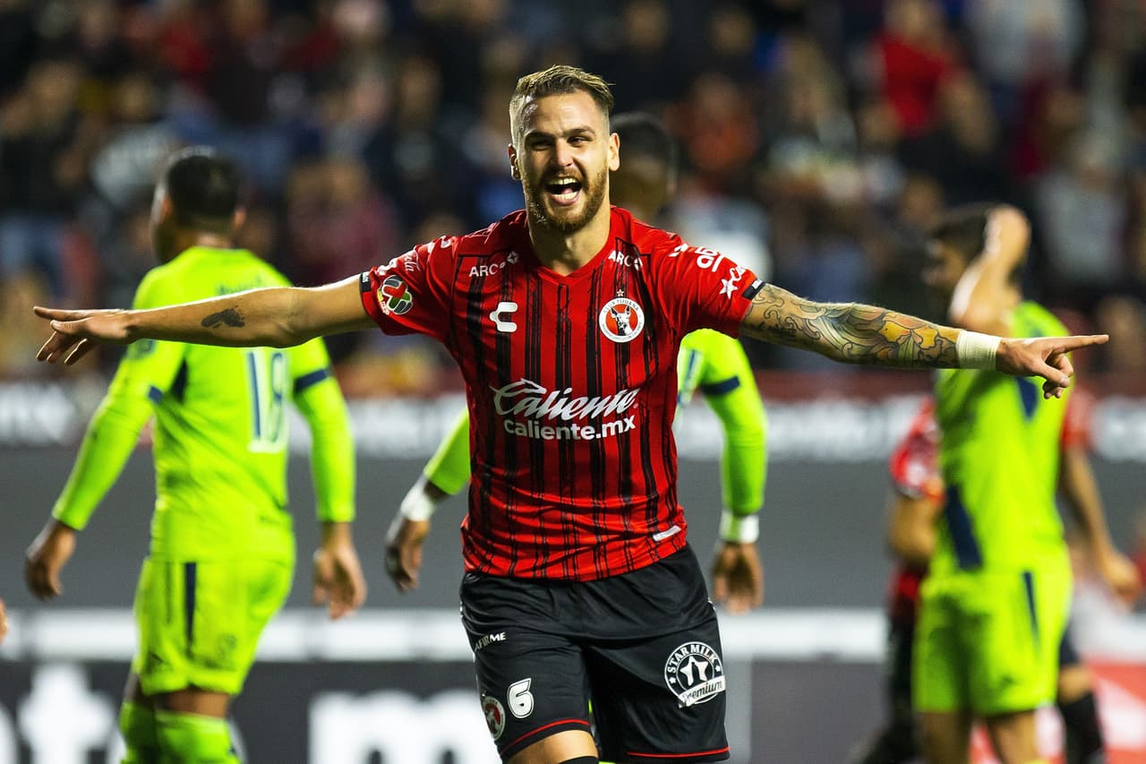 González Pírez (20’) abrió el marcador para los locales. Al 62’ Martín Rodríguez empató el marcador. Colula (78’) hizo el 2-1 y al 82’, Erick Torres puso el 3-1 final por la vía penal. La vuelta se jugará el 18 de febrero.