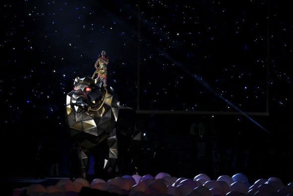Explosivo, sensual y original, así se vieron Katy Perry, Lenny Kravitz y Missy Elliot en el show de medio tiempo que llevó a la locura a los seguidores de la NFL en el Super Bowl XLIX. ¡Checa lo mejor del espectáculo!