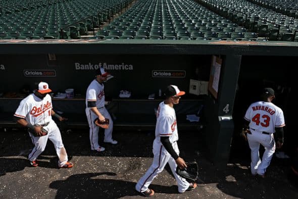 Aunque en otros deportes, como el fútbol, no es inusual que se juegue a puerta cerrada por sanciones disciplinarias, para el béisbol se trata de una situación sin precedentes.