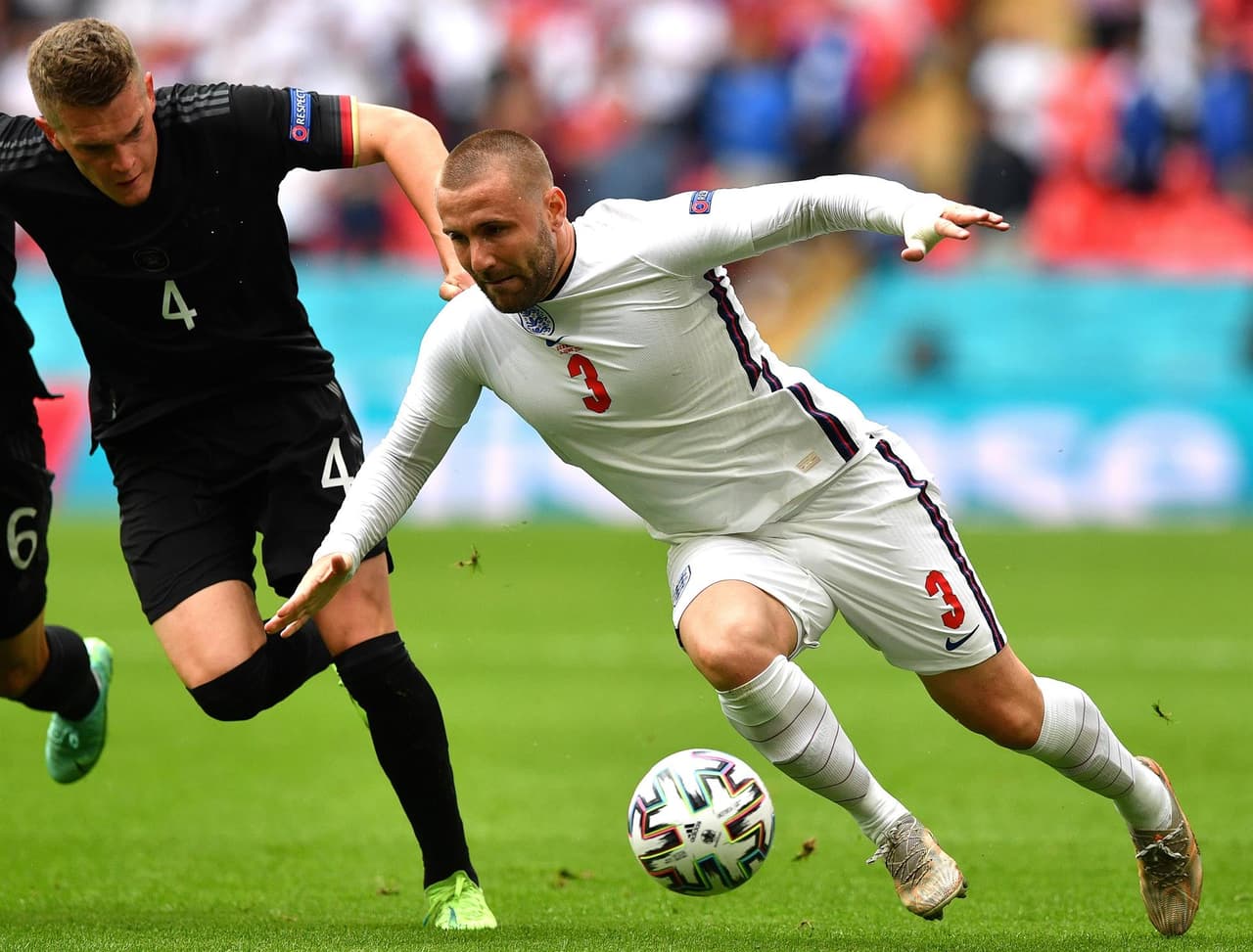 Inglaterra derrota a Alemania 2-0 y califica sin problema a Cuartos de Final. Con anotaciones de Sterling y Kane, los 'Tres Leones' dejan fuera a los alemanes y los mandan a casa. El inglés Jack Grealish fue clave para las anotaciones.