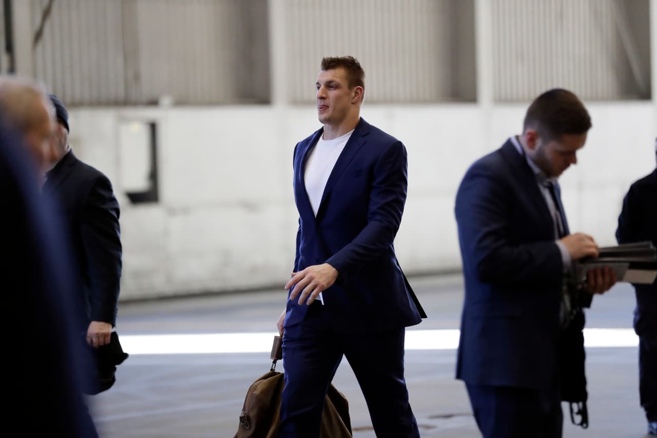 A diferencia del año pasado, Rob Gronkowski sí podrá jugar en el Súper Domingo.