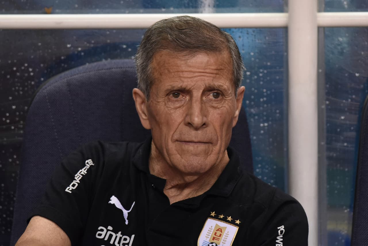 La Selección de Uruguay se lleva la victoria 1-2 con goles de Giorgian De Arrascaeta y Jonathan Rodríguez; por los ticos descontó Celso Borges.