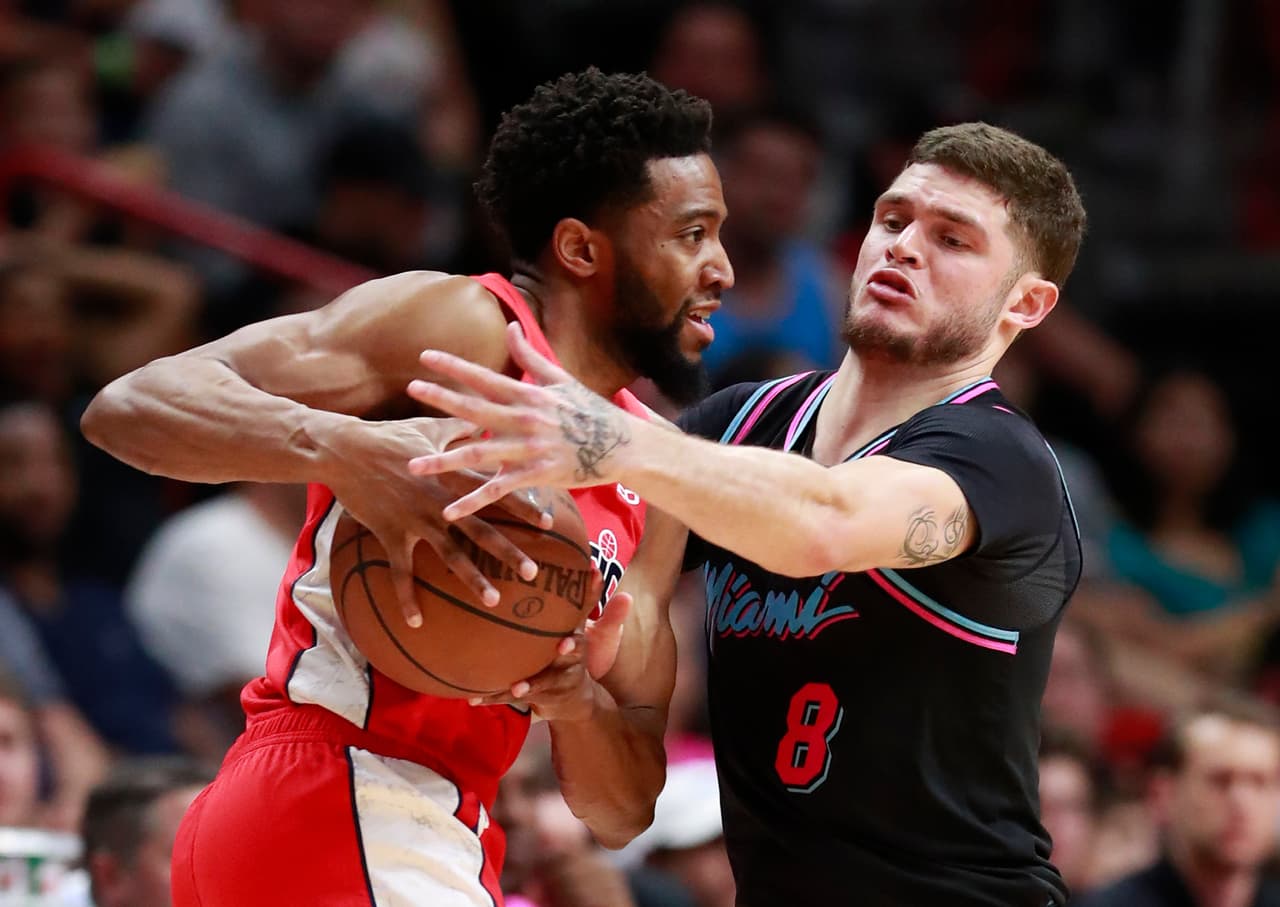 Miami Heat pasó a tener marca ganadora en la temporada (19-18) con su victoria 115-109 sobre Washington Wizards.
